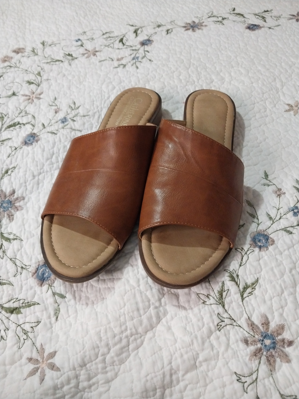 Catherine Brown Women"s Sandz Chic Confort Size 9.5